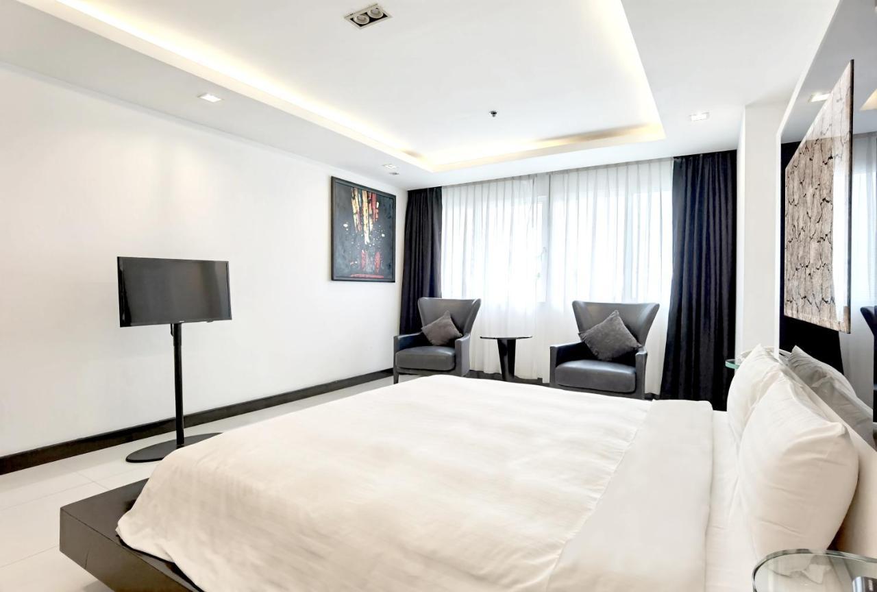 Nova Suites Pattaya By Compass Hospitality Exterior foto