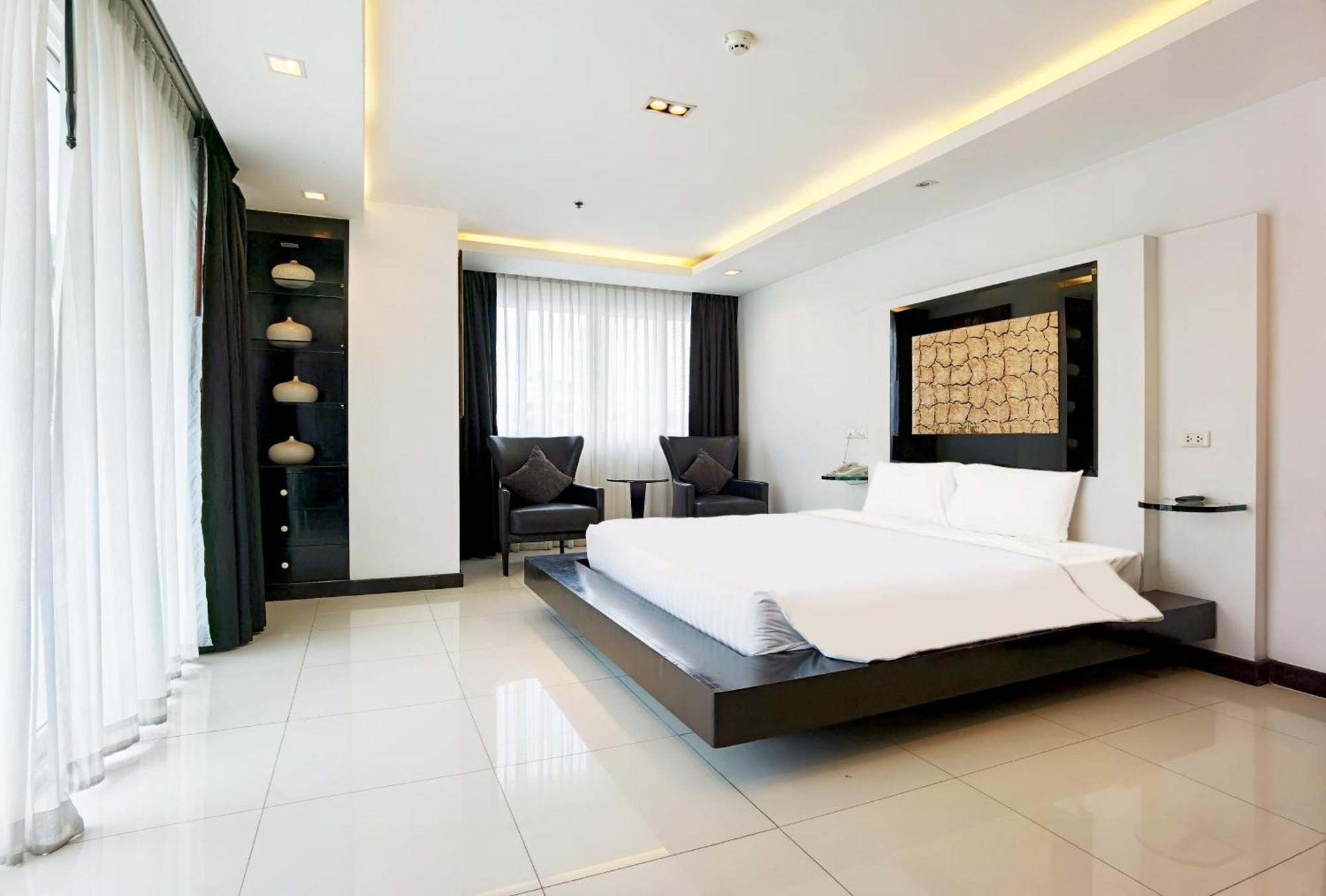 Nova Suites Pattaya By Compass Hospitality Exterior foto