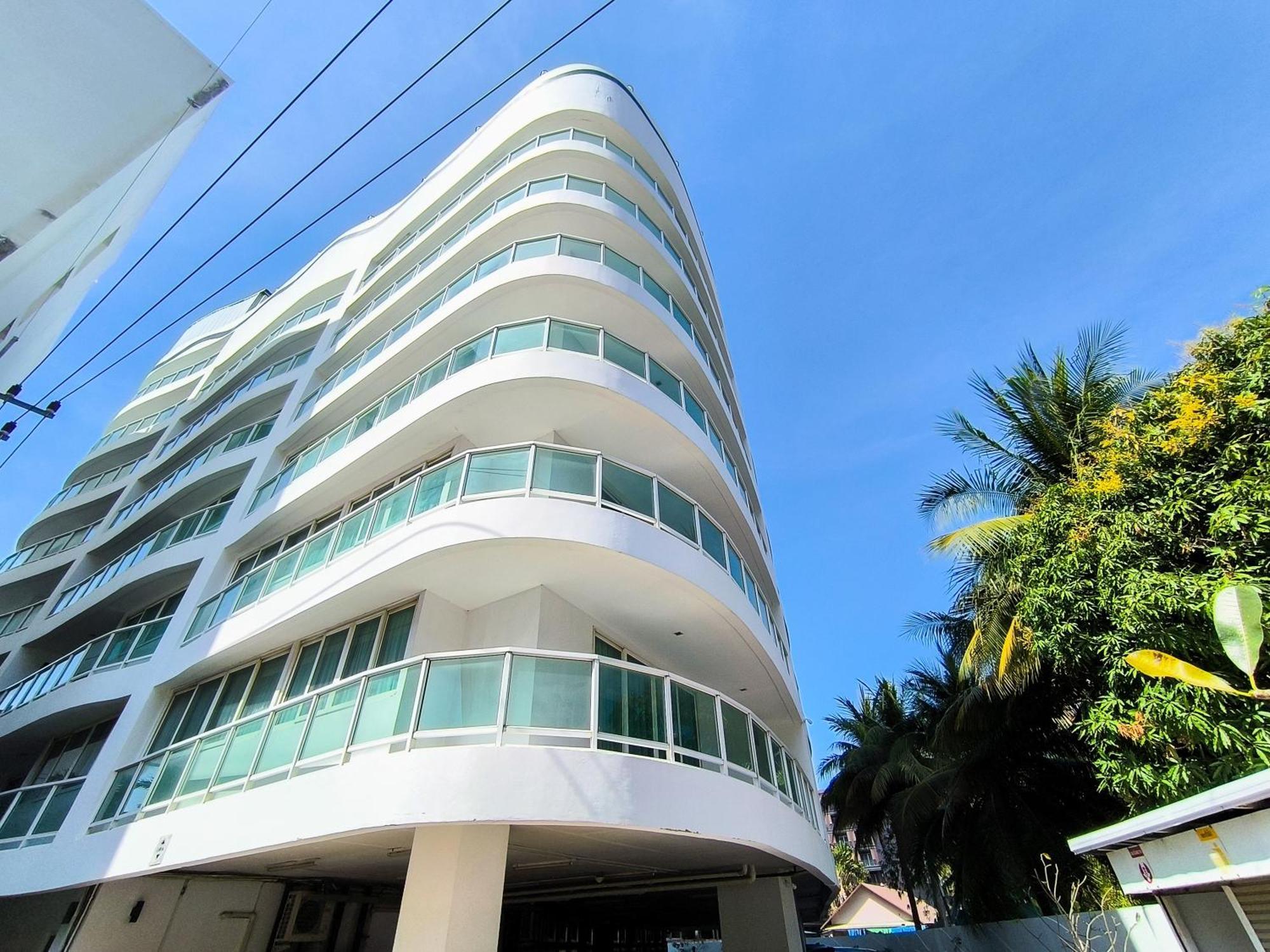 Nova Suites Pattaya By Compass Hospitality Exterior foto